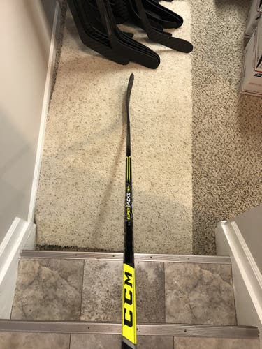 NEW LH CCM Super Tacks Team Stick Intermediate P29 65 Flex