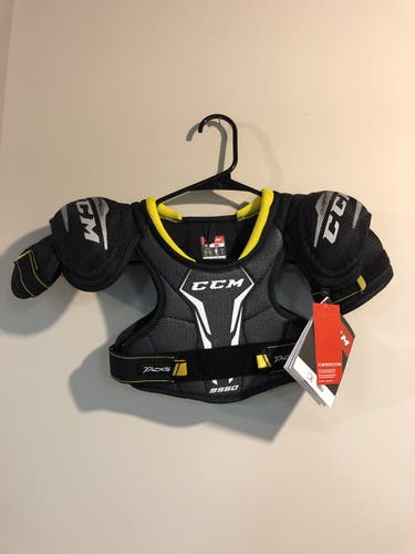 NEW CCM Tacks 9550 Youth Small Shoulder Pads
