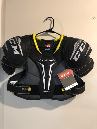 NEW CCM Tacks 9550 Senior Large Shoulder Pads