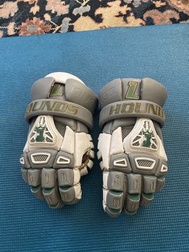 Loyola MD 13" King IV Lacrosse Gloves