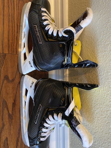 Bauer Supreme S25 Junior Hockey Skates