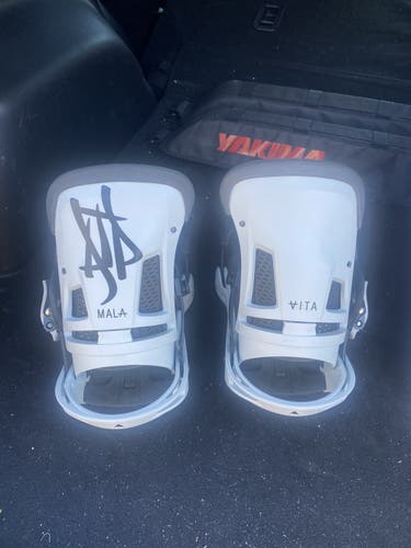 Men's Large Burton Malavita Snowboard Bindings