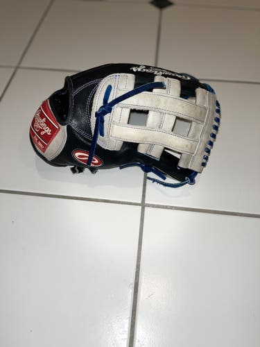 Outfield 12.75" Heart of the Hide Baseball Glove
