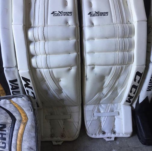 White Used 33" CCM Extreme Flex Pro Goalie Leg Pads