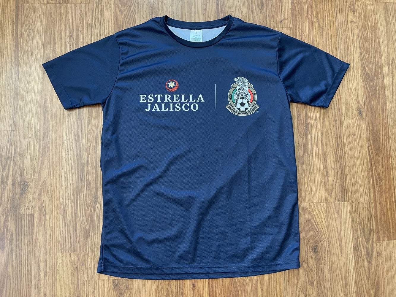 Estrella Jalisco Beer Mexico White T Shirt Size Large NWOT 