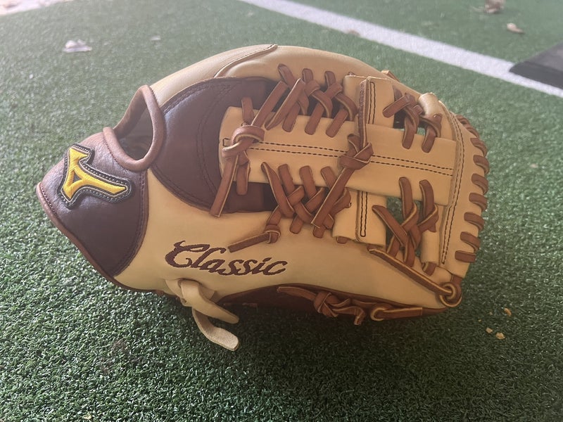 New Mizuno 11.75 GCP56S3 RHT glove Throwback Leather