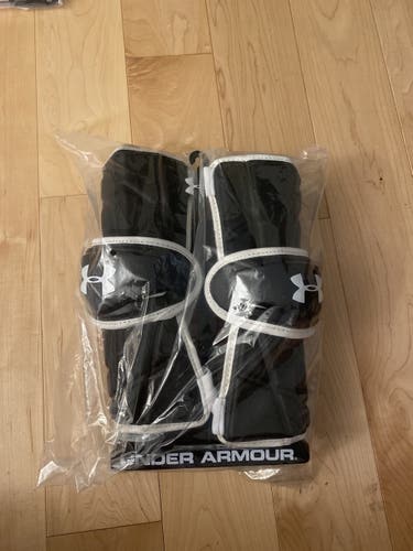 New Large Under Armour Command Pro Arm Pads