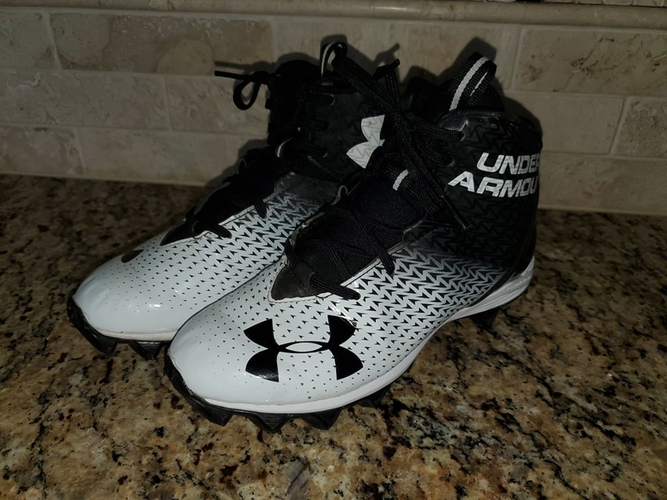 Men's Used Size 5.5 (Women's 6.5) Molded Cleats Under Armour