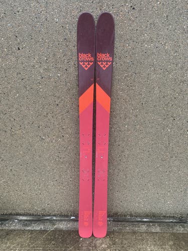 Used 167cm Black Crows Camox Skis
