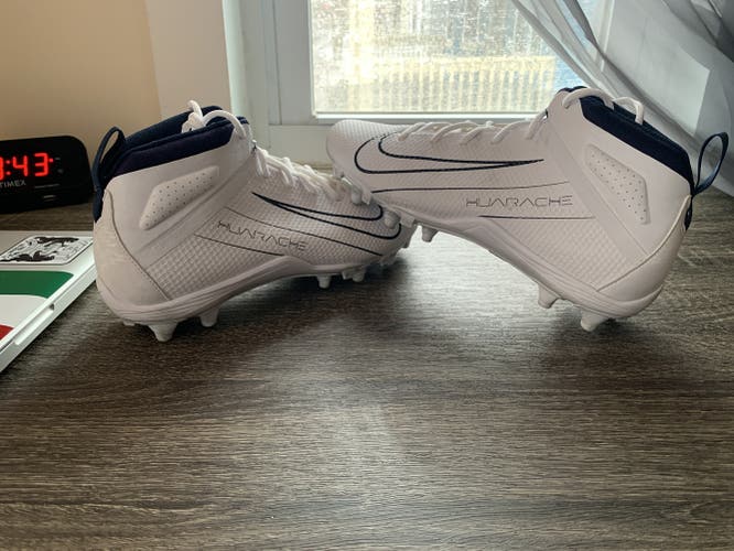 White Adult Used Men's Size 9.5 (Women's 10.5) Trainers Nike High Top Huarache