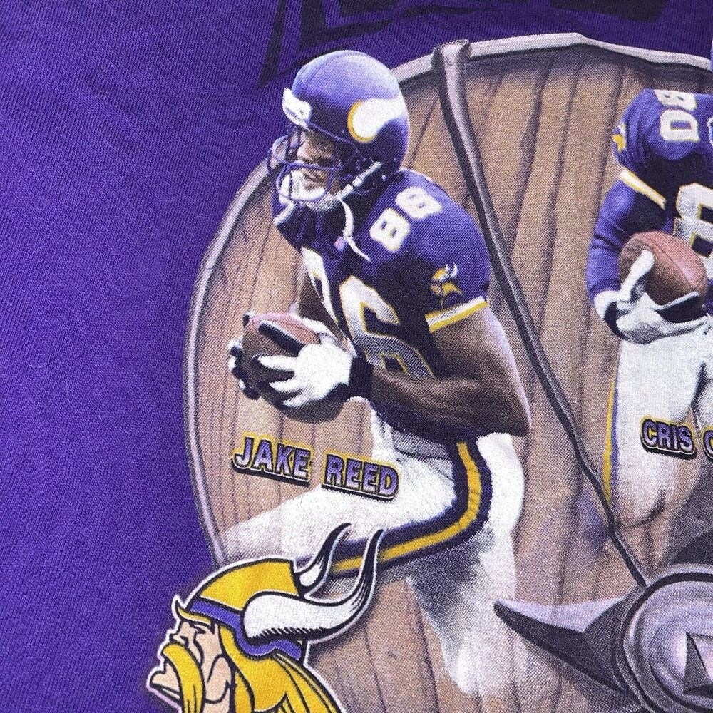 Vintage 90s Minnesota Vikings Pro Player Triple Threat Moss Carter