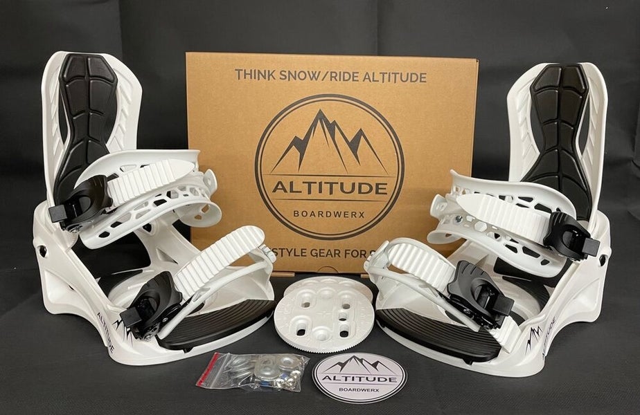 LTD "PASTEL" SNOWBOARD 138CM +ALTITUDE BINDINGS WHITE S/M SIZES: 6.5-9