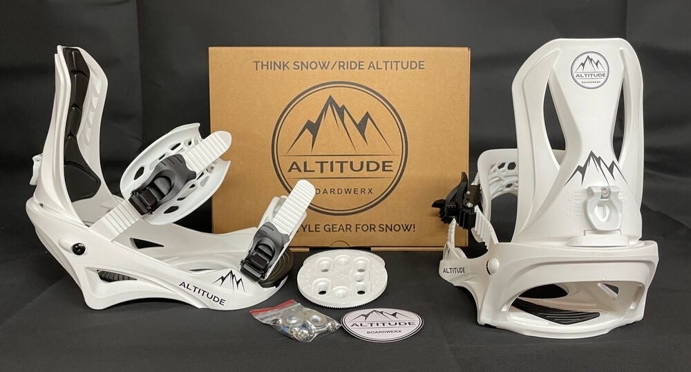 LTD "PASTEL" SNOWBOARD 138CM +ALTITUDE BINDINGS WHITE S/M SIZES: 6.5-9