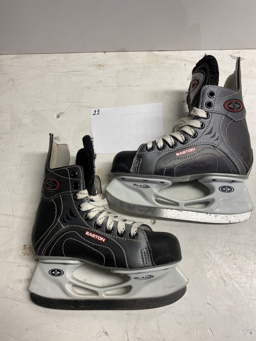 Used Easton Synergy EQ4 Player Skates – Crow's Sports