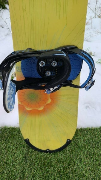 Burton Feather Women's 145cm Snowboard with Burton Stiletto
