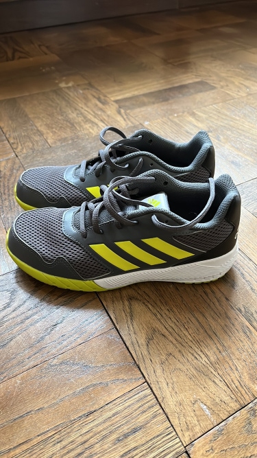 Adidas Kids Size 4.5 Altarun Running Shoes