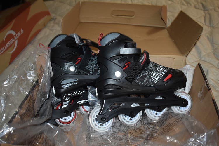NEW - Bladerunner Phoenix Inline Skates , Adjustable Sizes 5-8 - In Box!