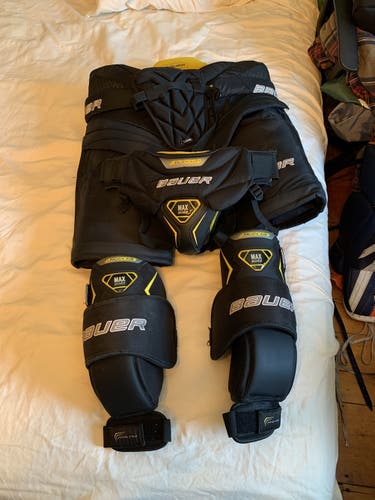 Senior Large Bauer  Total one nxg Hockey Goalie Pants