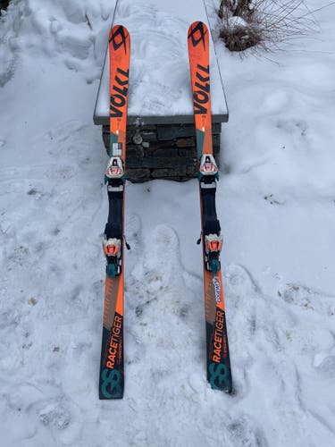 Skis Used Volkl Racing Racetiger GS With Bindings Max Din 12
