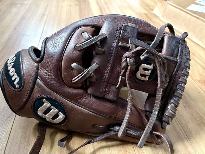 Wilson A950 11.5” Glove RHT