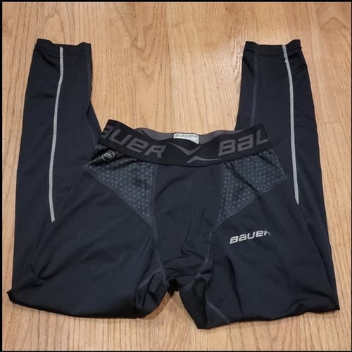 Black Compression Youth Boy's Used XL Bauer