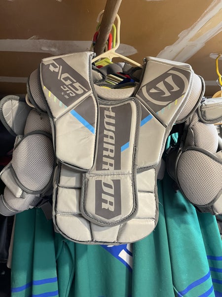 Used Small/Medium Warrior Ritual G5 Goalie Chest Protector