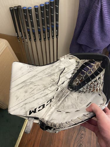 EFlex 5 Goalie Glove