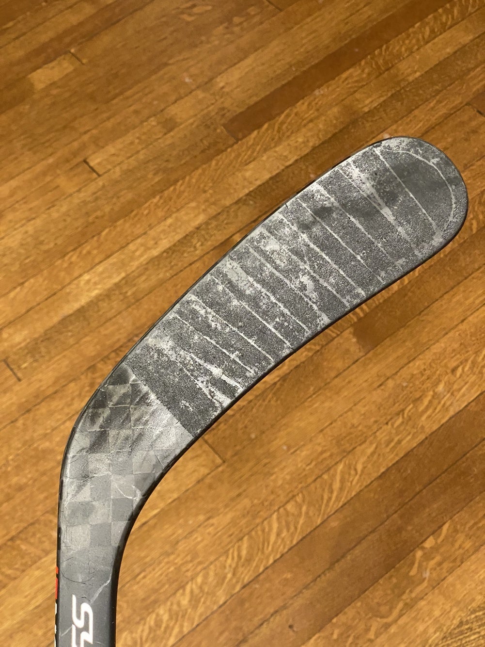 Senior Right Handed Synergy GX Hockey Stick | SidelineSwap