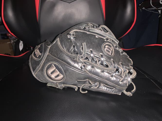 Wilson A1k Baseball Glove 11.5