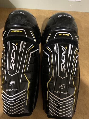 Used CCM Tacks 3092 Shin Pads