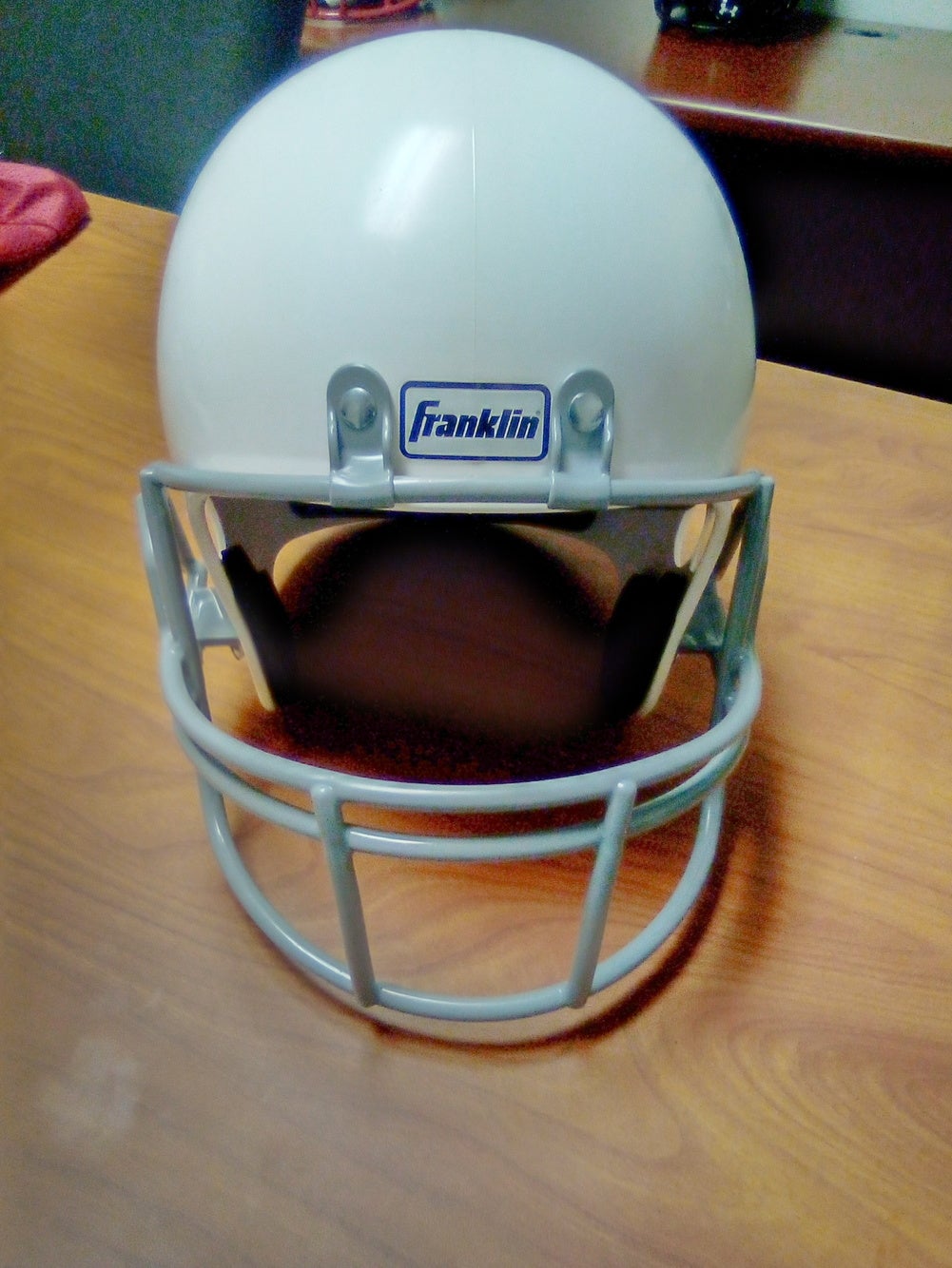 FB Helmet Guy] New Cardinals helmet includes a larger logo, silver flakes  and a silver facemask : r/nfl