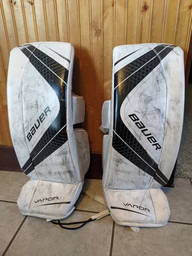 Goalie Leg Pads Used 30" Bauer Vapor X700