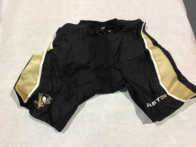 Pittsburgh Penguins Game Used Pro Stock Easton Pant Shells Large #19 Comrie