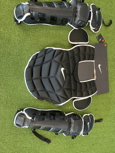 Pro issue black Nike catchers gear