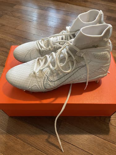 White Used Molded Cleats High Top Alpha Huarache 7 Elite