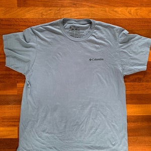 Columbia Sportswear T Shirt XL New