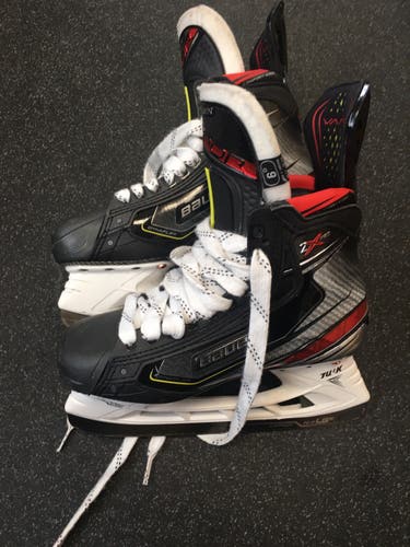 Used Bauer Regular Width  Size 6 Vapor 2X Pro Hockey Skates