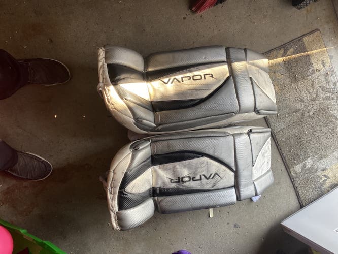 35” Bauer Vapor senior Leg Pads