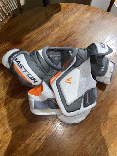 Senior Large Easton Mako Shoulder Pads