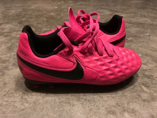 Nike Girls soccer cleats, Size 11