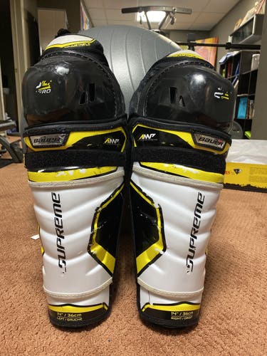 Used Bauer Supreme 2S Pro Shin Pads