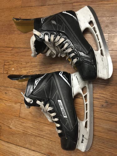 Hockey Skates Senior Used Bauer Supreme S150 Size 6