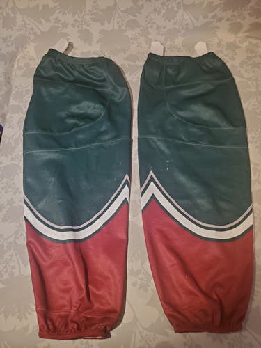 Senior 2 pairs Poly Hockey Socks Green/Burgundy/White Combinations 30"