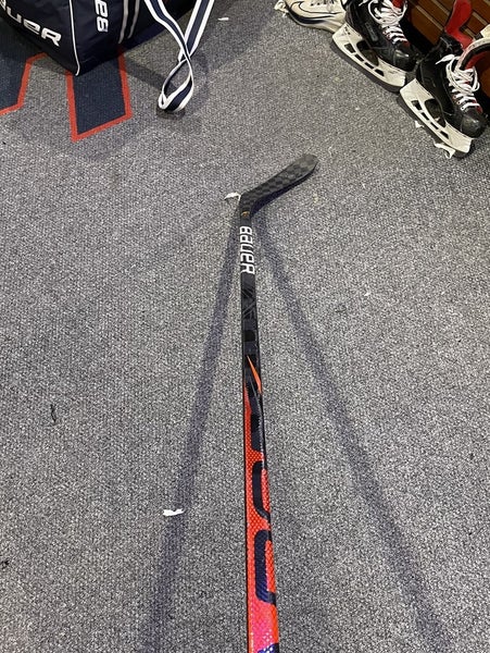 Pro Stock Vapor FlyLite Hockey Stick Senior Right Handed Toe Pattern