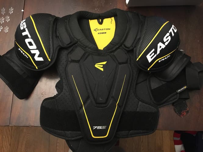 Shoulder Pads Senior Used Large Easton Stealth