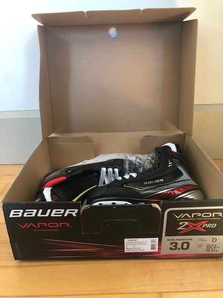 Hockey Skates Junior New Bauer Vapor 2X Pro Regular Width Size 3