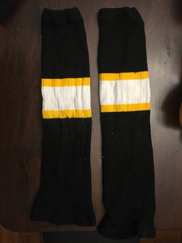 Black Socks Youth Used Small (set of 3)