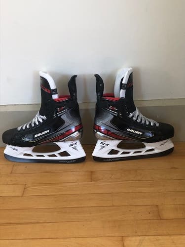 Hockey Skates Senior New Bauer Vapor 2X Pro Regular Width Size 8.5