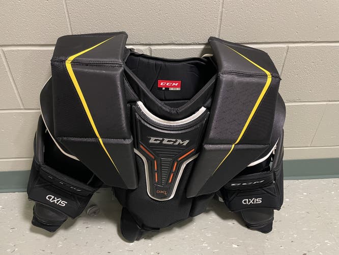 XL CCM Axis pro Goalie Chest Protector