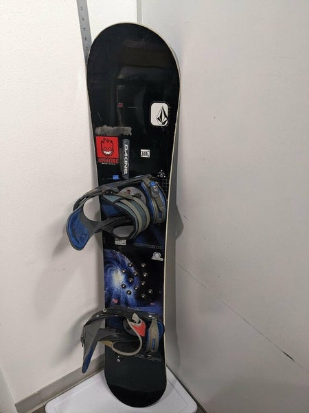 Signature 153 Snowboard w Burton Custom Bindings Size 153 cm Blue Used